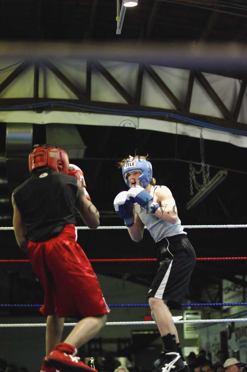 tttscgoldengloves44.jpg